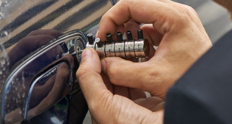 Oto Çilingir Hizmeti